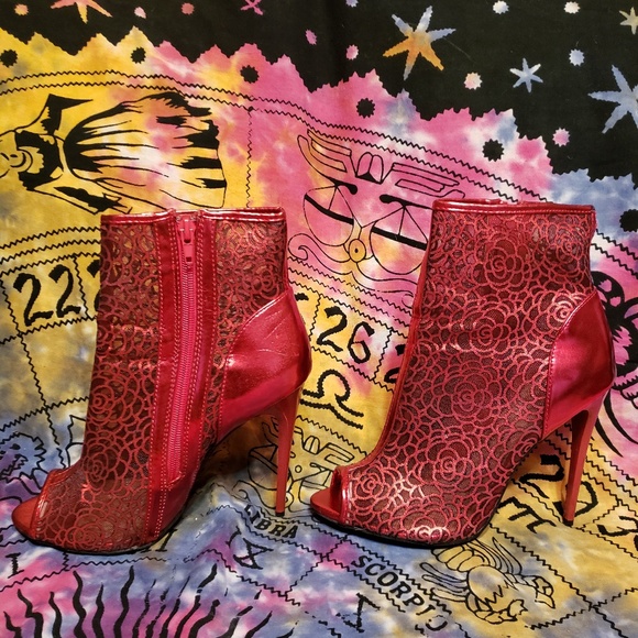 prh Shoes - Red open toe boots